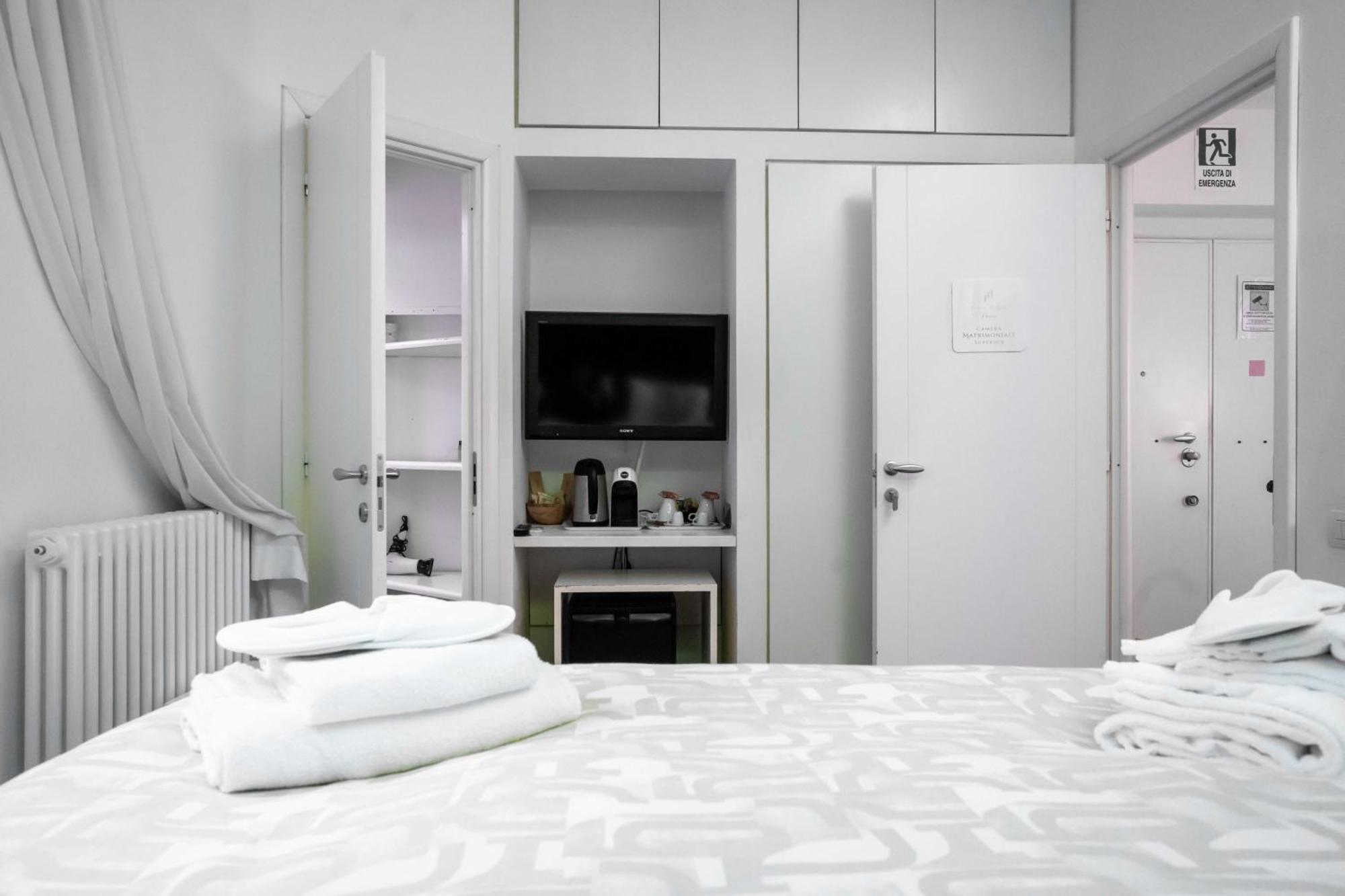 Ihh Suites Rome Exterior photo