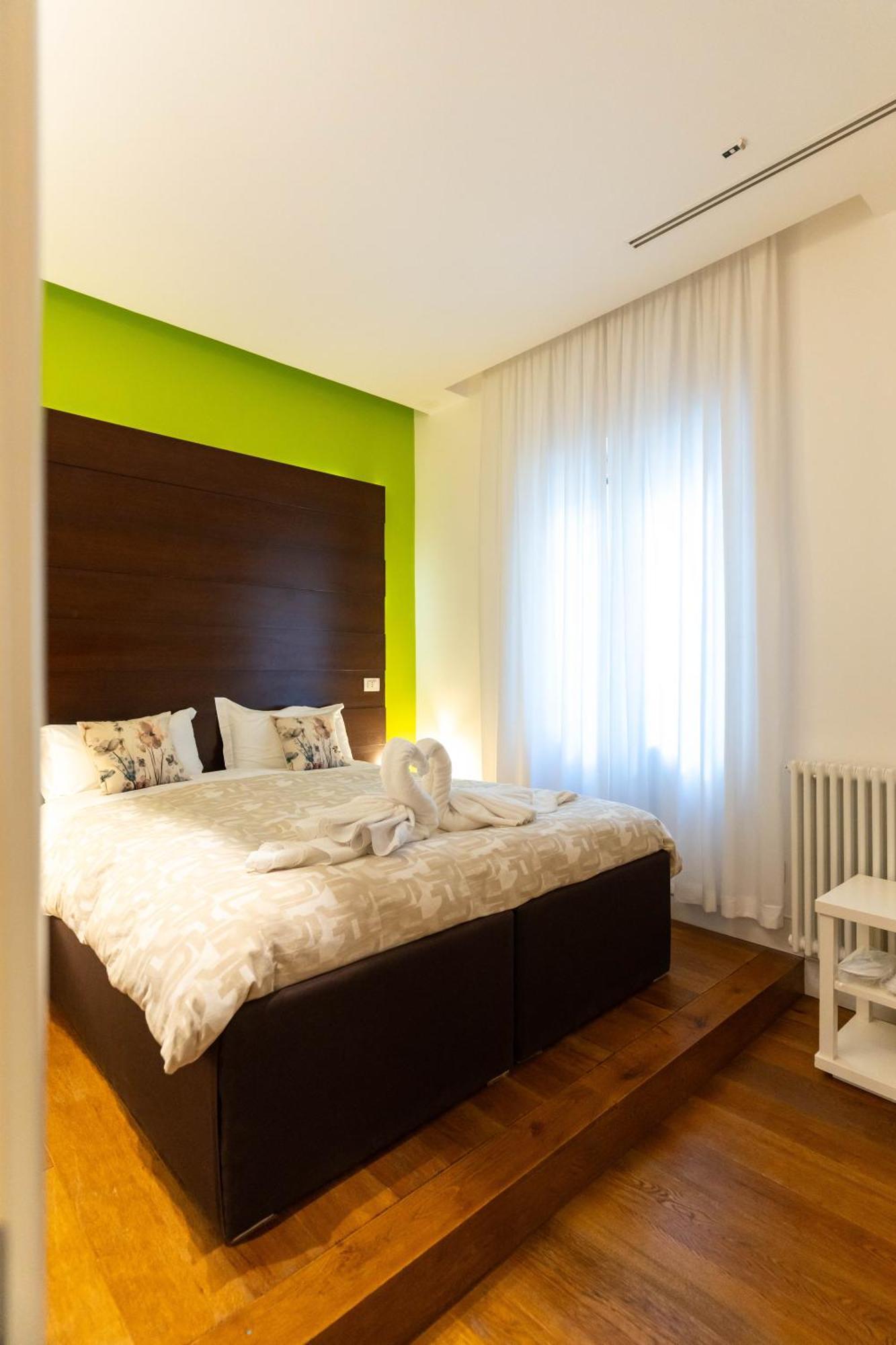 Ihh Suites Rome Exterior photo